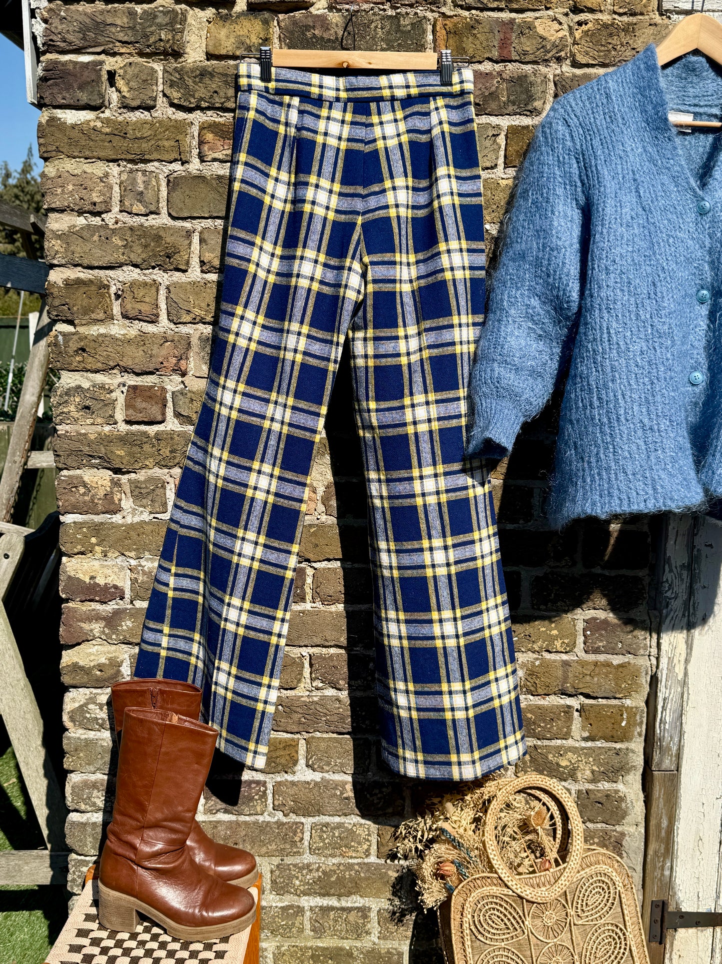 CHECK AMELIE FLARES - UK 10