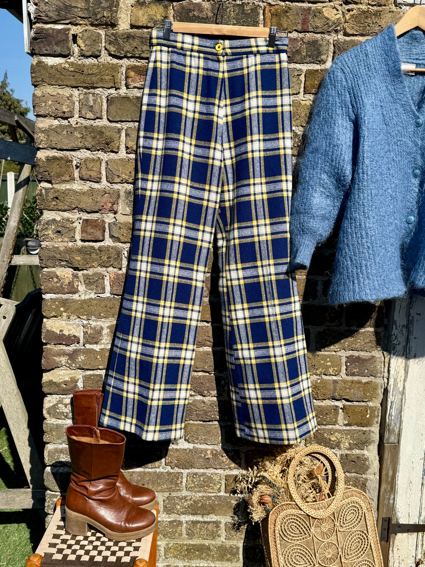 CHECK AMELIE FLARES - UK 10