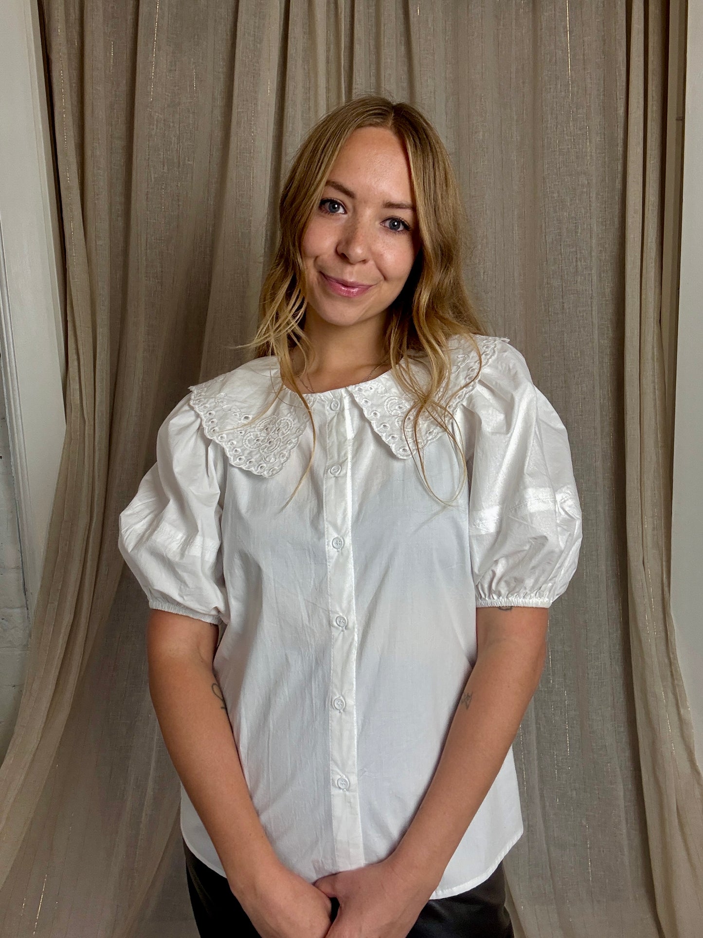 100% COTTON EMBROIDERED COLLAR EDIE BLOUSE - UK 12/14