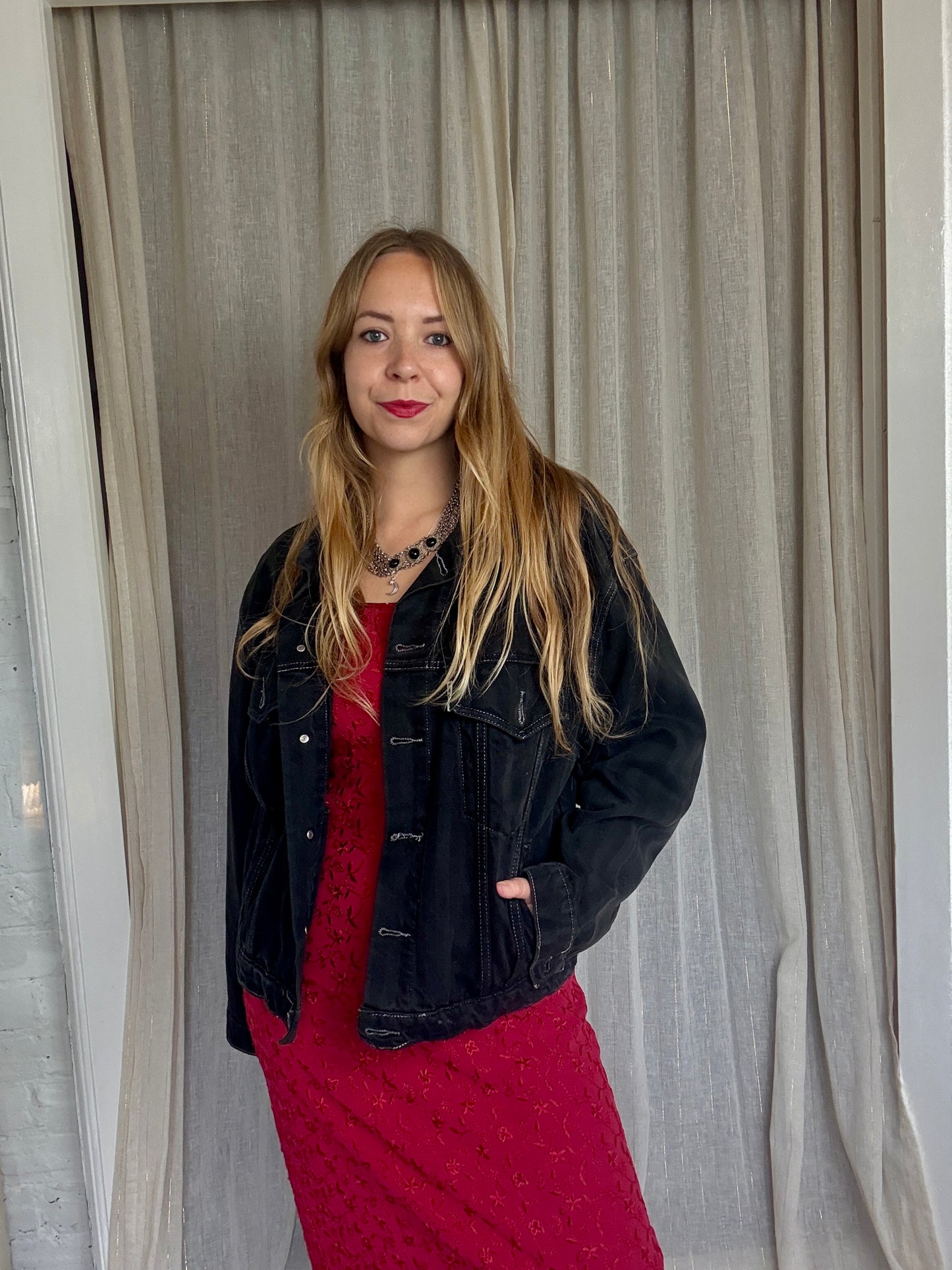 VINTAGE LEVIS BLACK DENIM JACKET - UK 8-14