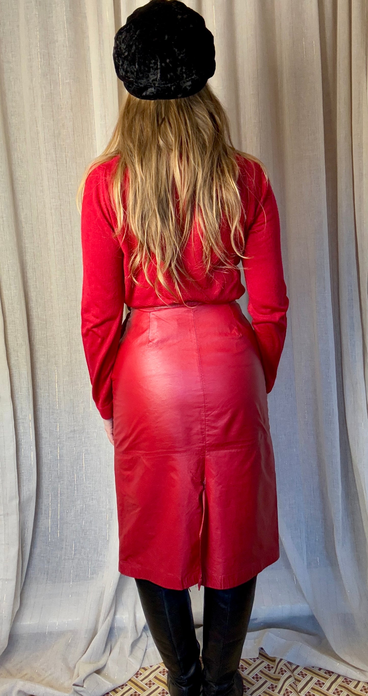 RED LEATHER ARIA SKIRT - UK 8/10