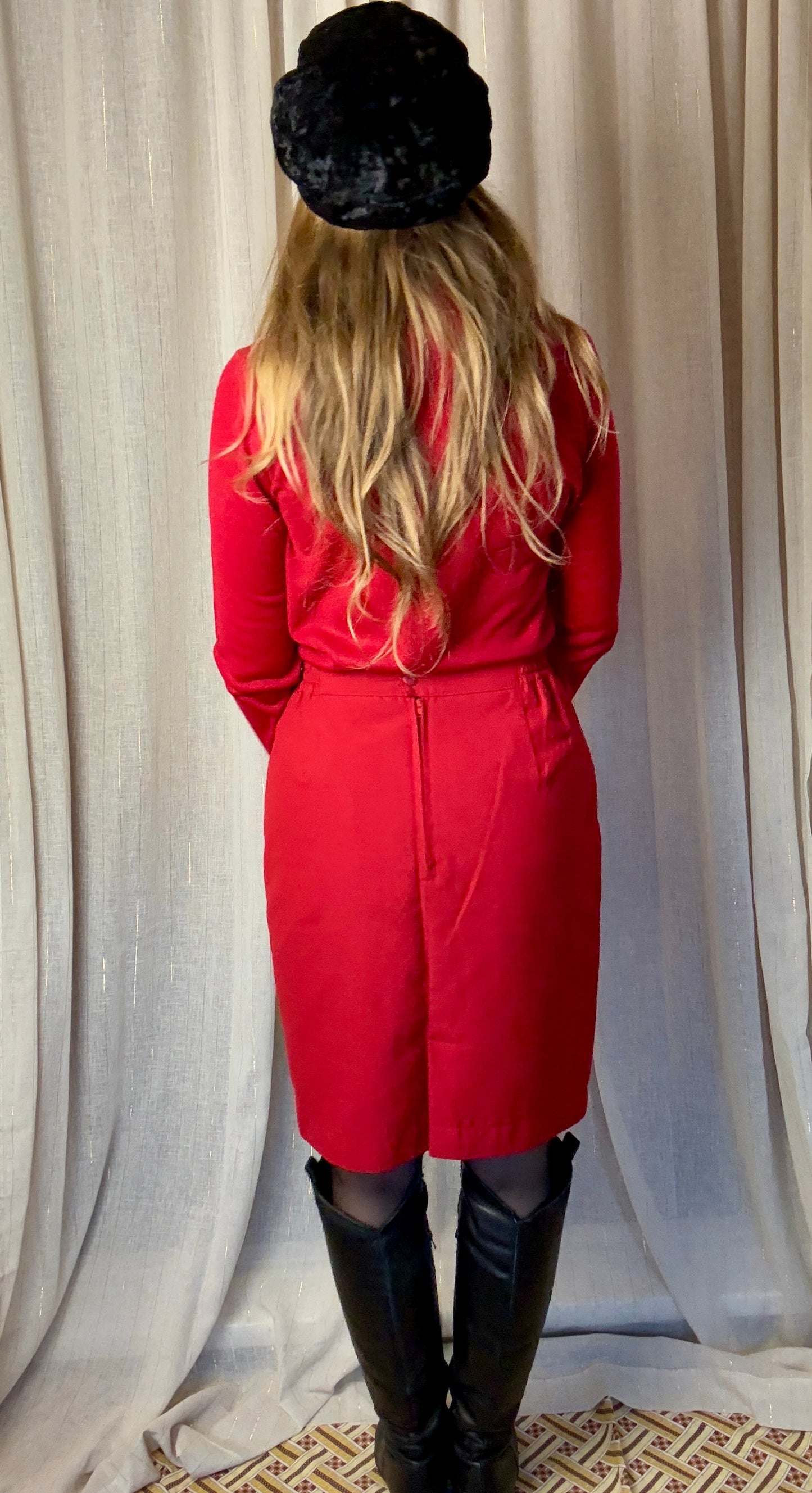 RED MARIANNE SKIRT - UK 12