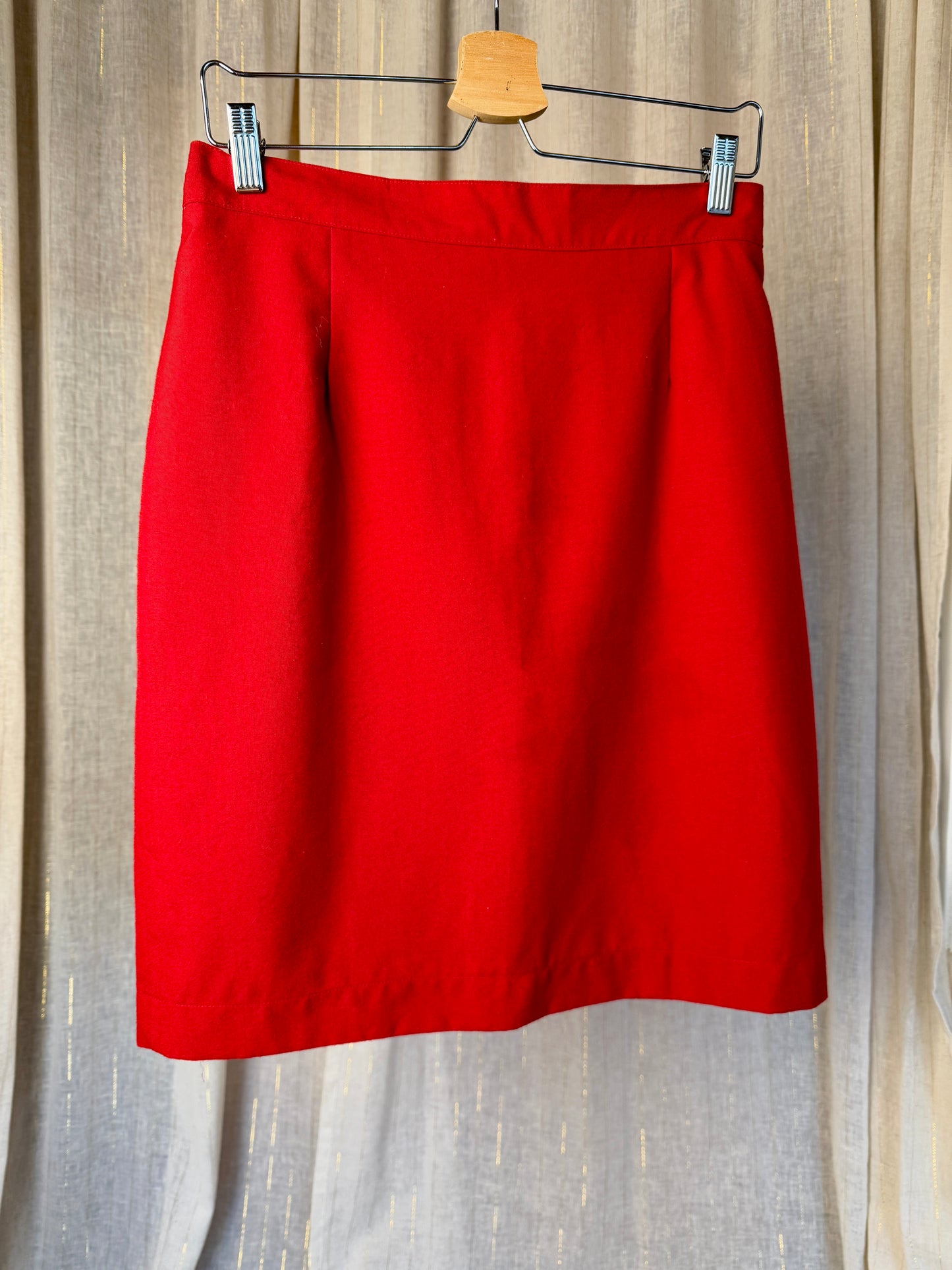 RED MARIANNE SKIRT - UK 12