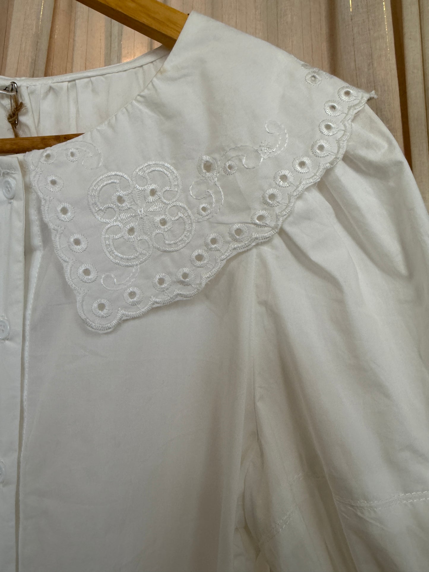 100% COTTON EMBROIDERED COLLAR EDIE BLOUSE - UK 12/14