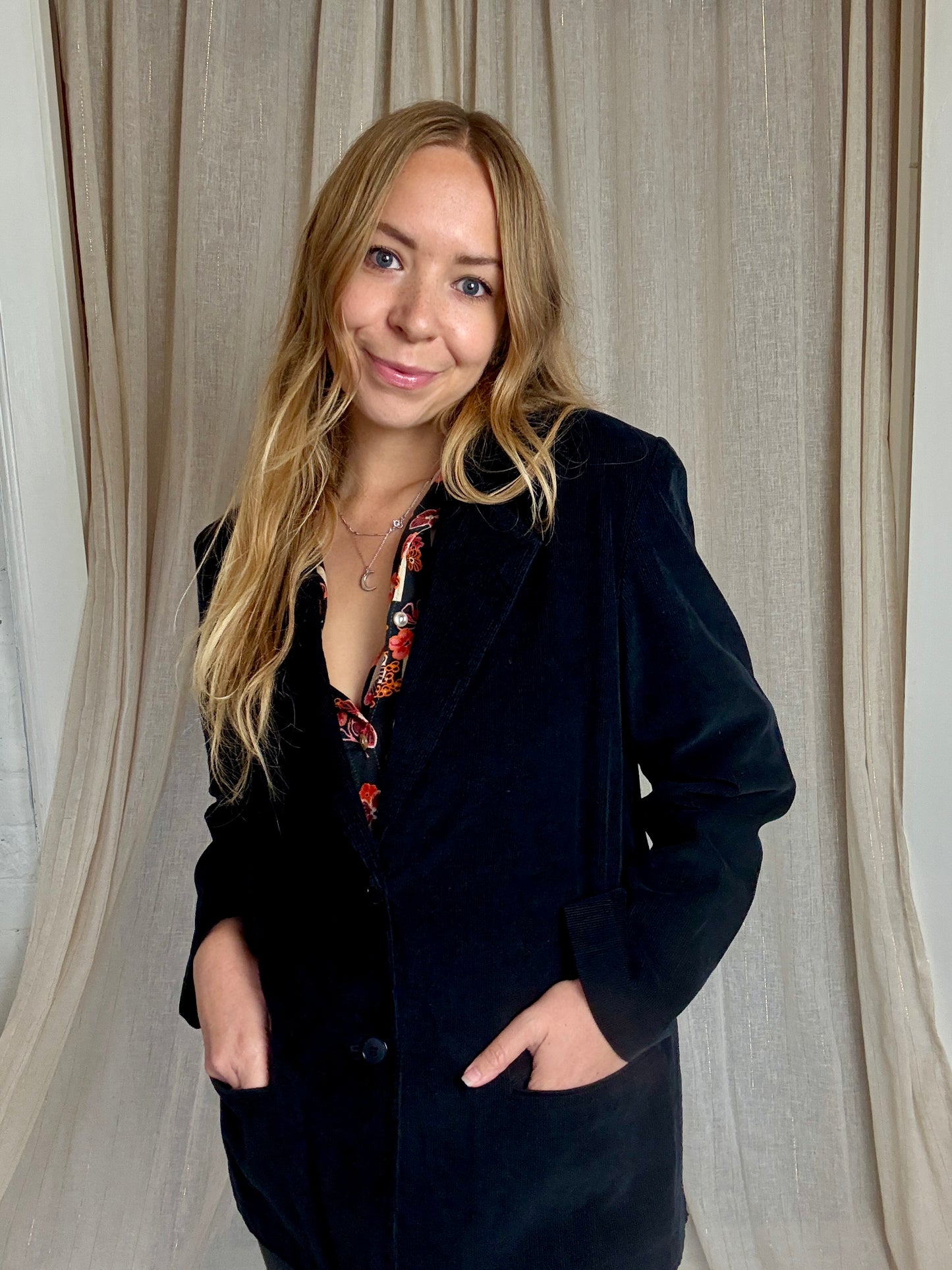 100% COTTON BLACK CORD BLAZER - UK 14/16