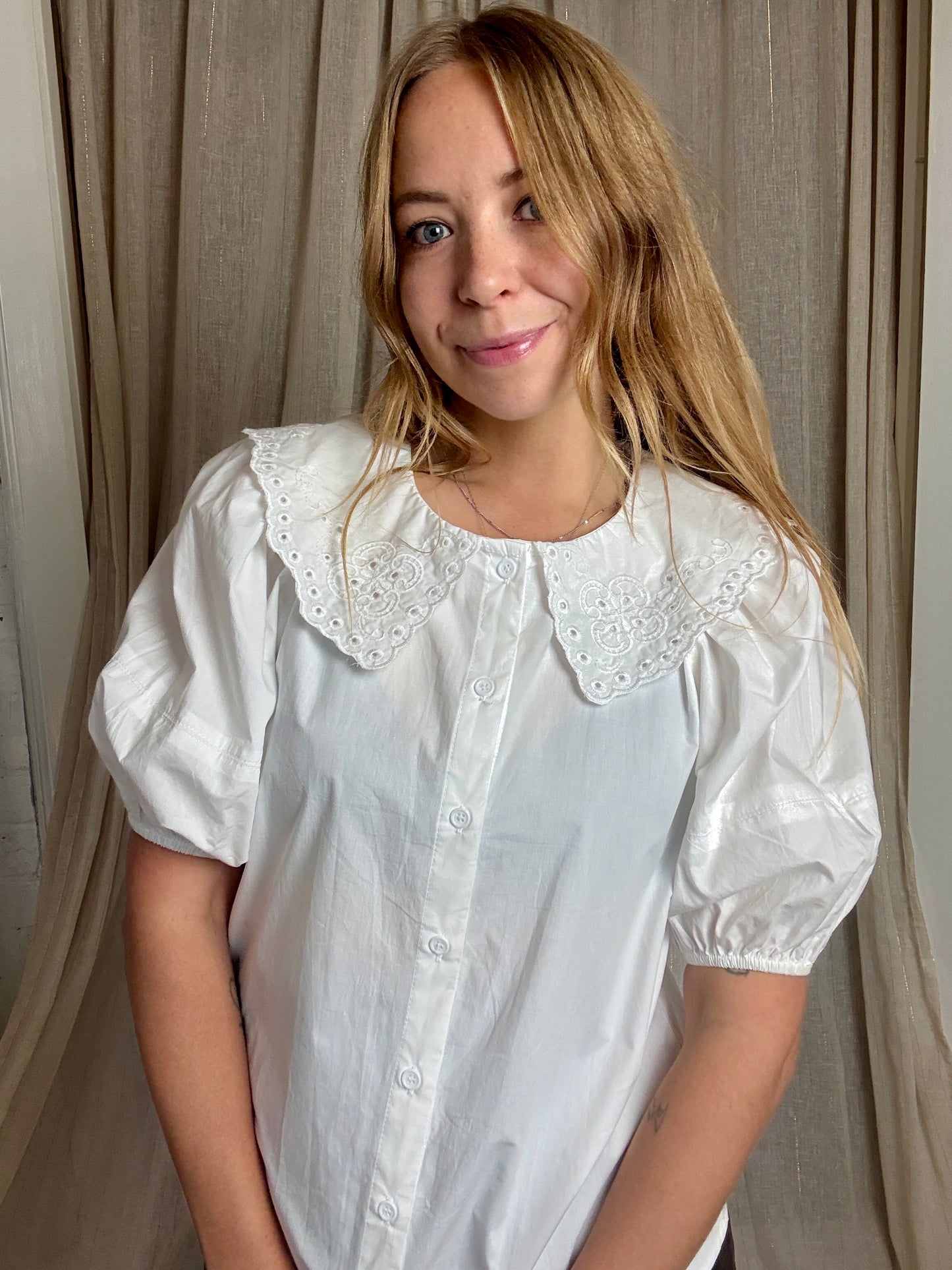 100% COTTON EMBROIDERED COLLAR EDIE BLOUSE - UK 12/14
