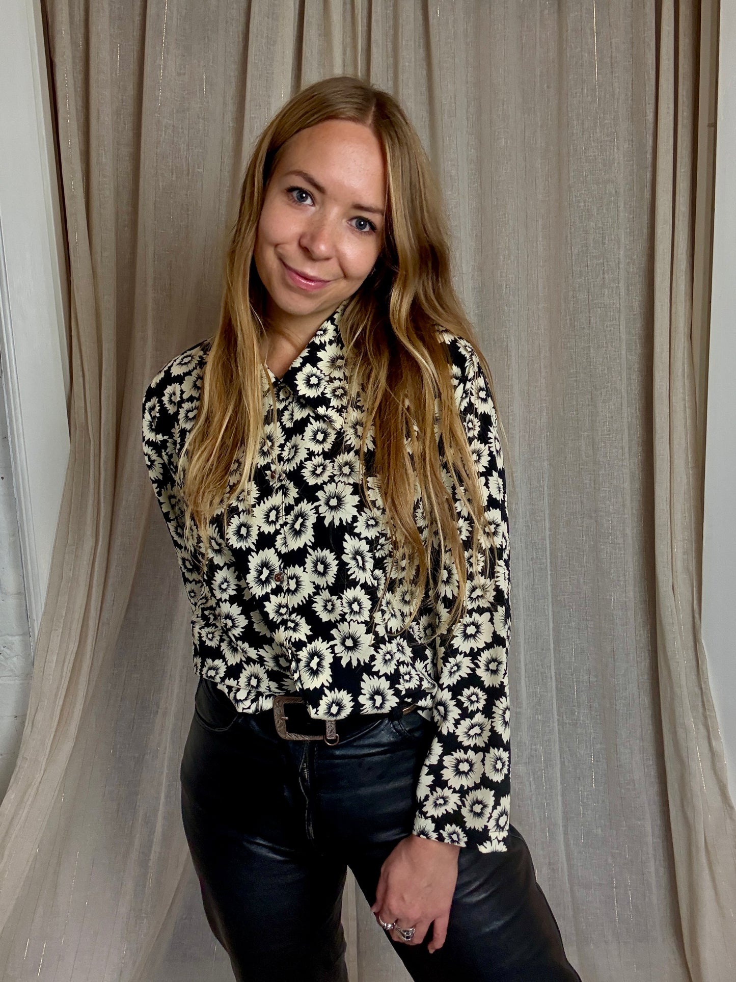 MONOCHROME DAISY BLOUSE -UK 8-14