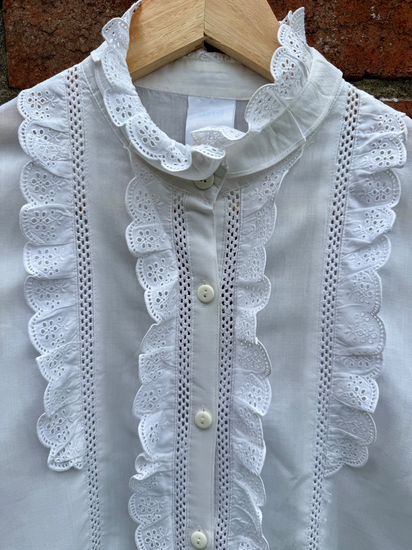 FRILLY VICTORIAN STYLE BLOUSE - UK 14