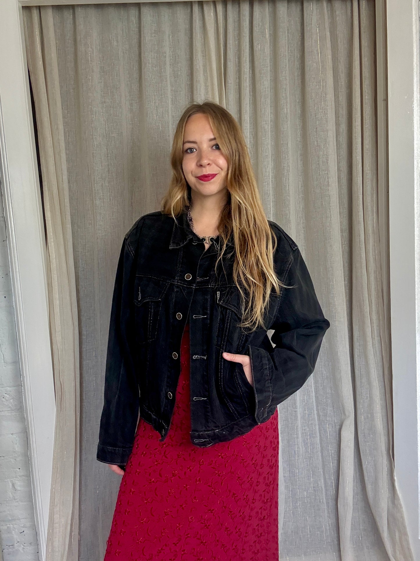 VINTAGE LEVIS BLACK DENIM JACKET - UK 8-14