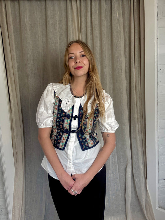 QUILTED FLORAL CROPPED GILET - UK 10