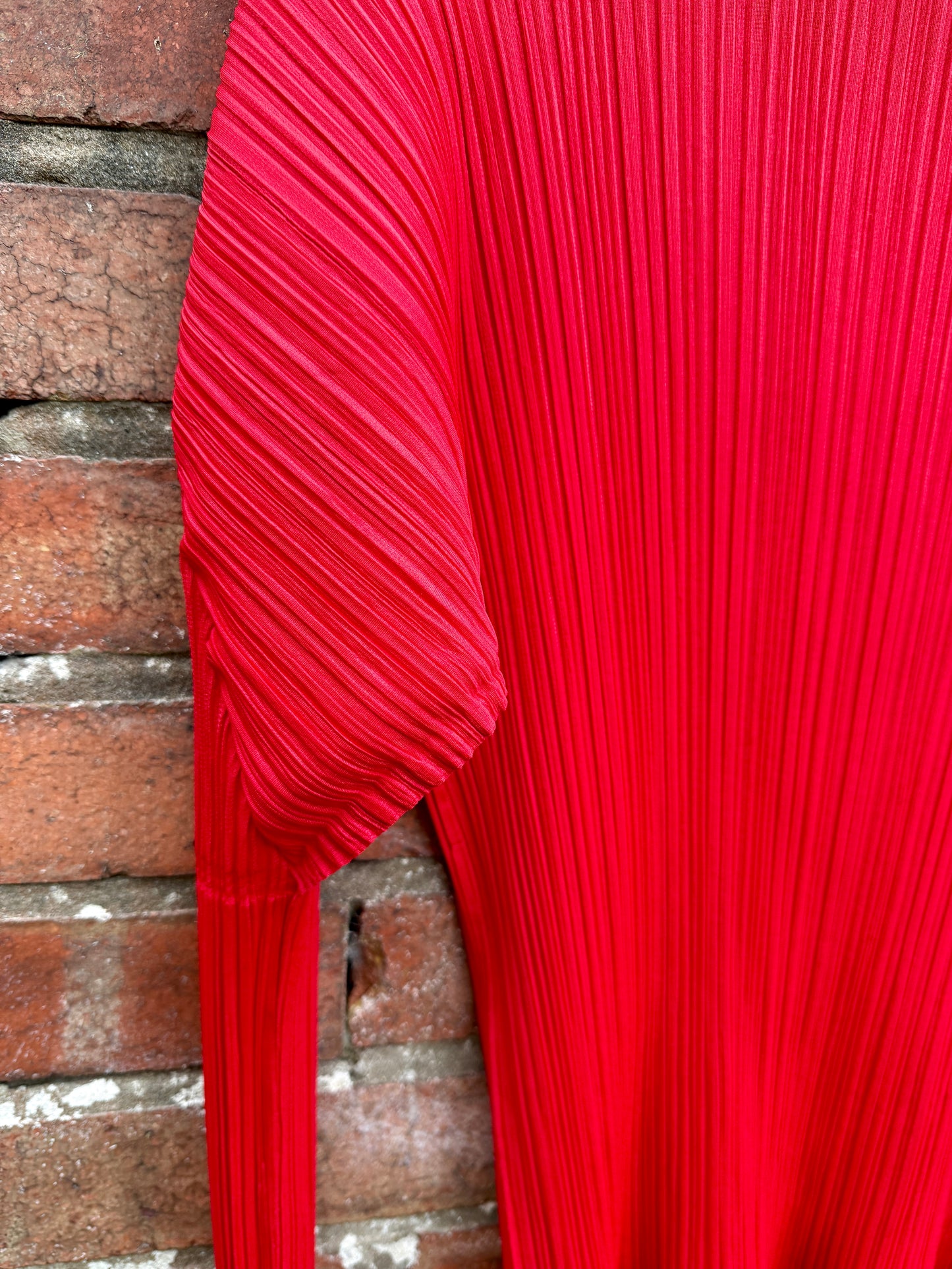 ISSEY MIYAKE PLEATS PLEASE RED BLOUSE - ONE SIZE