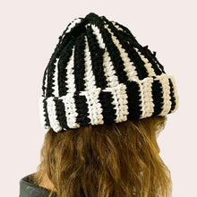 Load image into Gallery viewer, CROCHET A HAT WORKSHOP (USING RECYCLED T-SHIRT YARN)